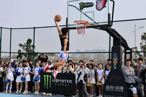 迪亚斯破门 拜仁两人被罚下1-1战平勒沃库森